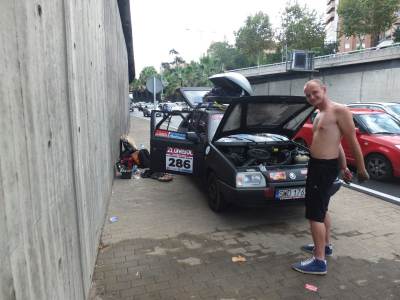 Złombol 2014 - Luźne Gacie Bez Suwaka - Barcelona Złombol 2014 - Luźne Gacie Bez Suwaka - Barcelona