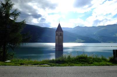 KIRCHTURM VON ALT-GRAUN, RESCHENSEE KIRCHTURM VON ALT-GRAUN, RESCHENSEE
