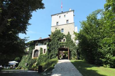 Orle Gniazda - Zamek w Korzkwi Orle Gniazda - Zamek w Korzkwi