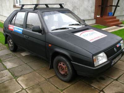 Złombol 2014 - Luźne Gacie Bez Suwaka - Skoda Favorit przed startem Złombol 2014 - Luźne Gacie Bez Suwaka - Skoda Favorit przed startem