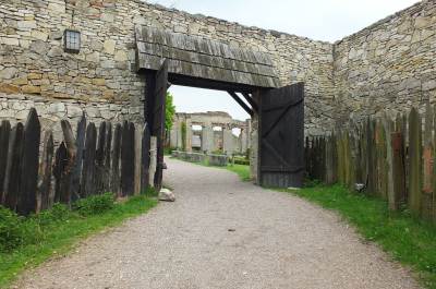 Zamek Rycerski w Sobkowie Zamek Rycerski w Sobkowie