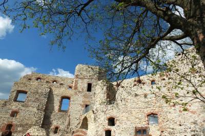 Zamek Tenczyn w Rudnie Zamek Tenczyn w Rudnie