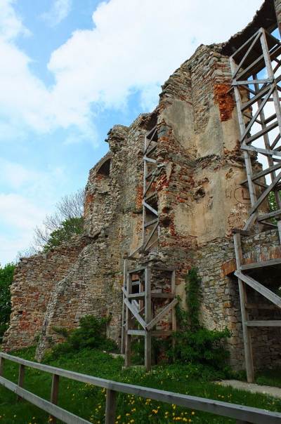 Zamek w Bodzentynie Zamek w Bodzentynie