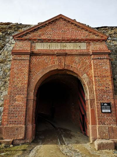 Twierdza Srebrna Góra Twierdza Srebrna Góra