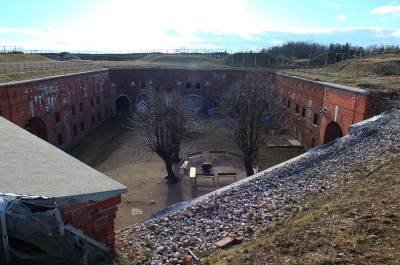 Twierdza Srebrna Góra Twierdza Srebrna Góra