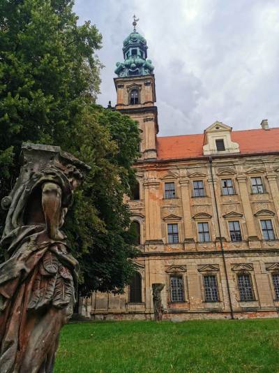 Pocysterski klasztor Lubiąż Pocysterski klasztor Lubiąż
