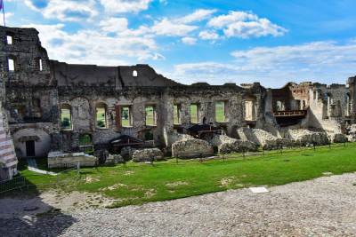 Zamek w Janowcu Zamek w Janowcu