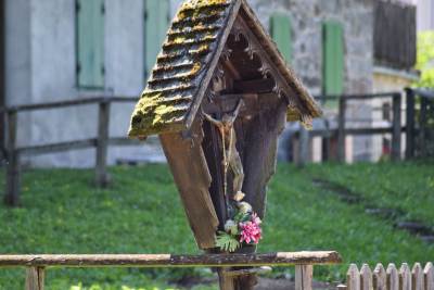 Lago di Alleghe Lago di Alleghe