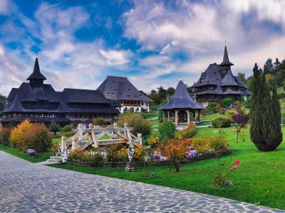 Żeński kompleks klasztorny w Bârsana Mănăstirea Bârsana Żeński kompleks klasztorny w Bârsana Mănăstirea Bârsana