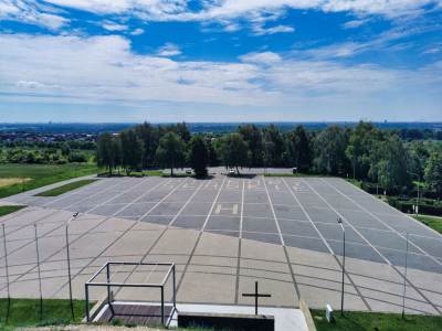 Kopiec Wyzwolenia w Piekarach Śląskich Kopiec Wyzwolenia w Piekarach Śląskich