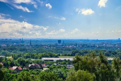 Kopiec Wyzwolenia w Piekarach Śląskich Kopiec Wyzwolenia w Piekarach Śląskich