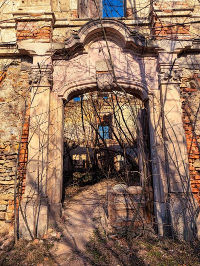 Pałac w Maniowie Małym Pałac w Maniowie Małym