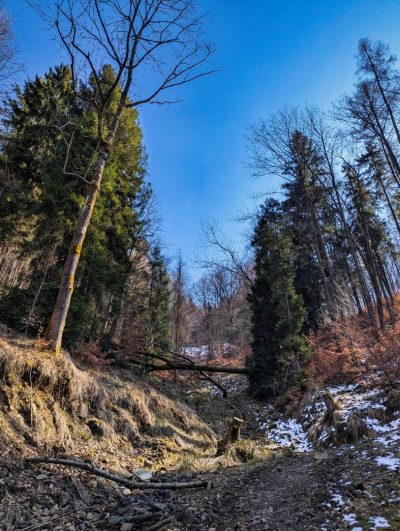 Kieczera, Góra Żar Kieczera, Góra Żar