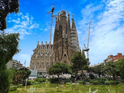 Sagrada Família [La Sagrada Familia]